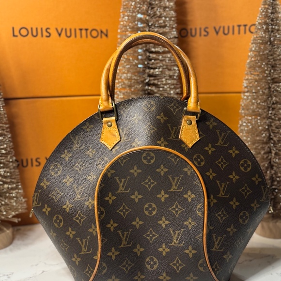 Louis Vuitton Monogram Ellipse MM Tote - Picture 3 of 10